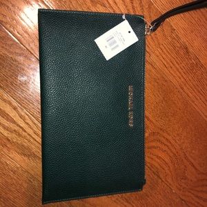 BRAND NEW WITH TAGS MICHAEL KORS WRISTLET